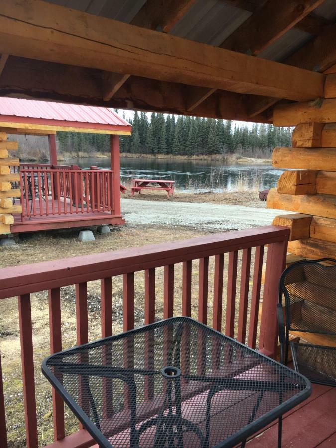 Alaska Log Cabins On The Pond Clear Creek Park Exterior photo