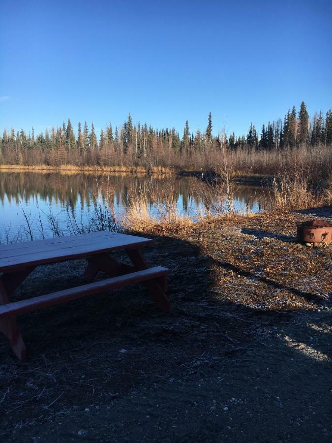 Alaska Log Cabins On The Pond Clear Creek Park Exterior photo
